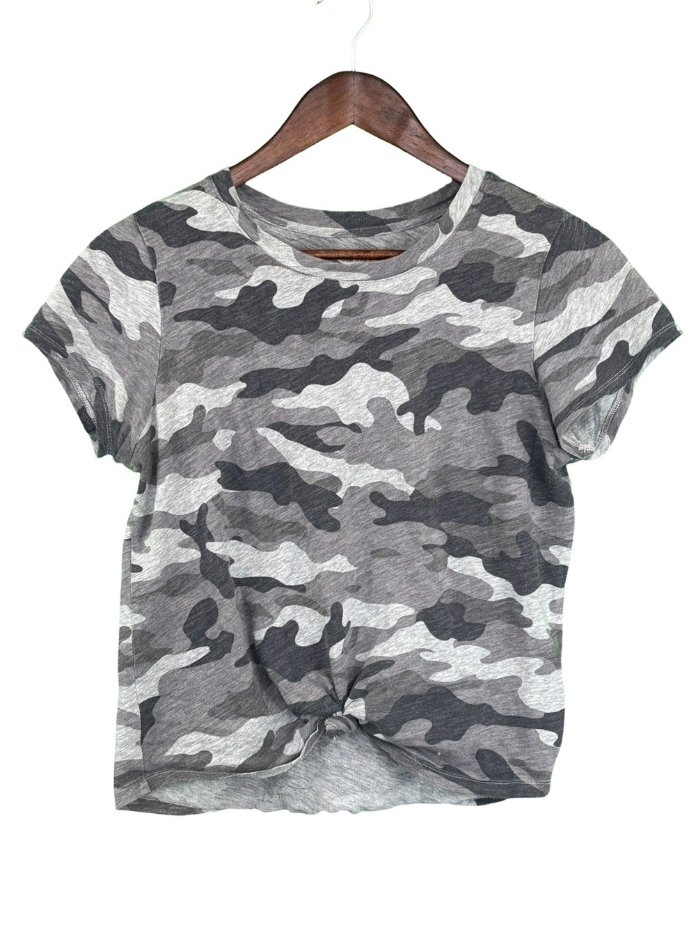 Old Navy Women's Gray Camo Short Sleeve Tee